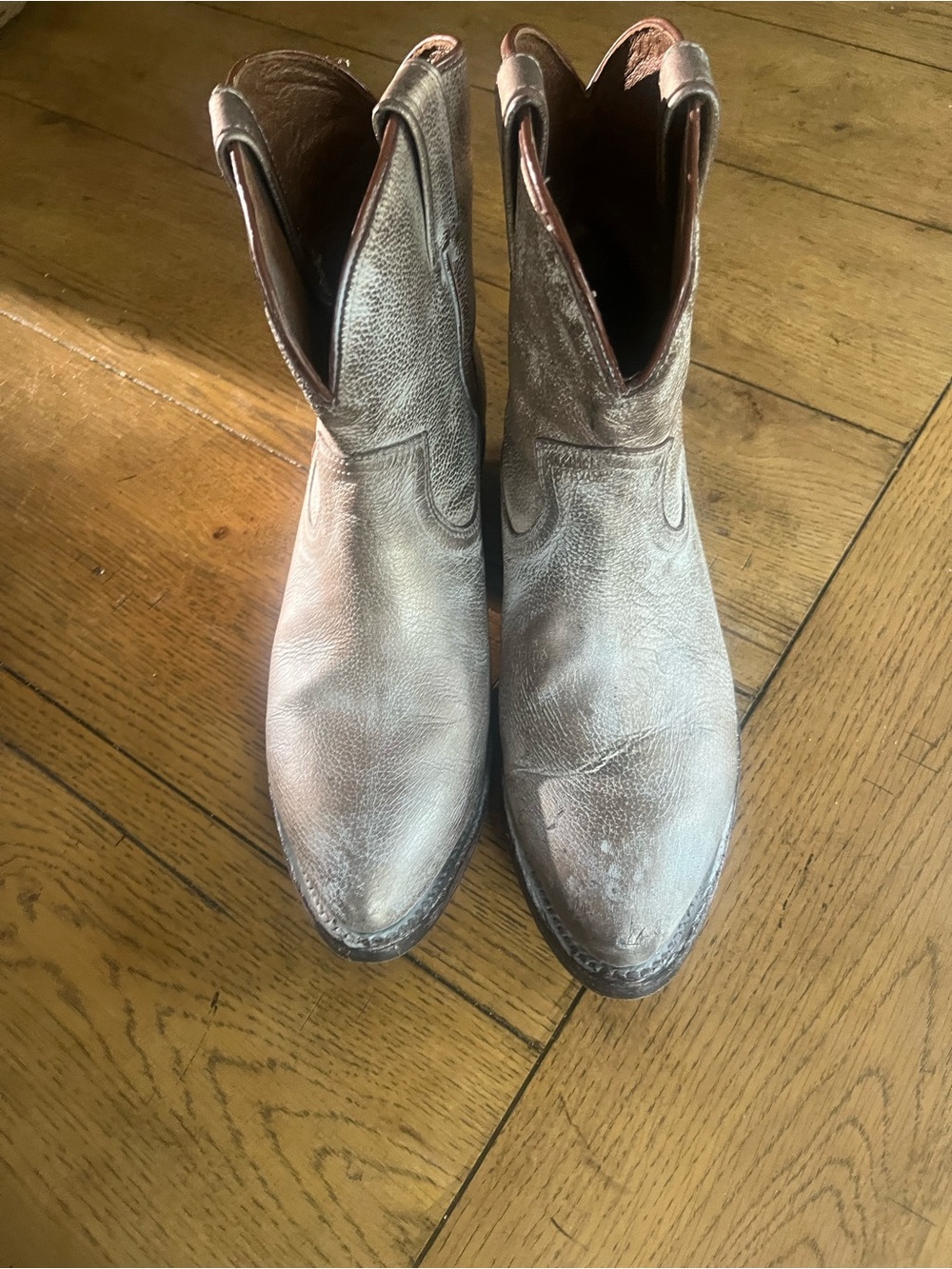 Women’s Frye Gray Leather Western Ankle Boots size 10